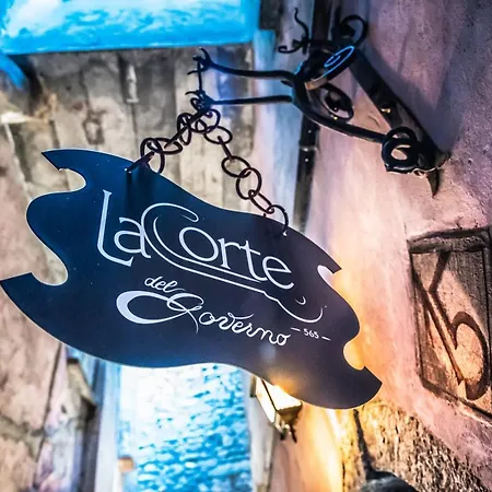 La Corte Del Governo 565