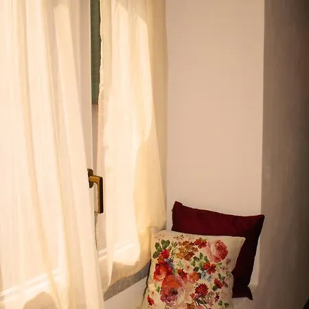 Bed & Breakfast La Corte Del Governo 565 Lezzeno