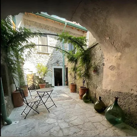 La Corte Del Governo 565 4* Lezzeno