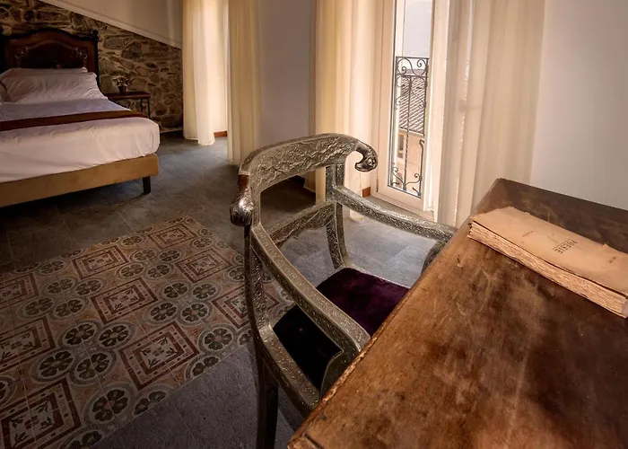 La Corte Del Governo 565