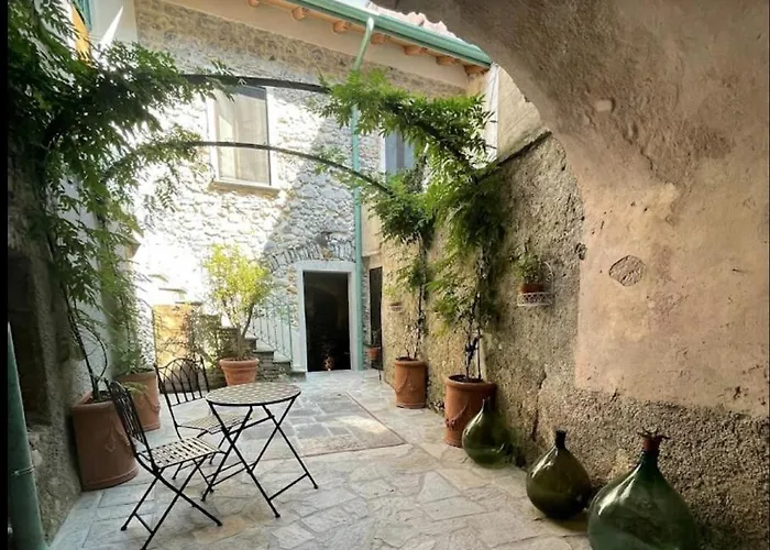 La Corte Del Governo 565 4* Lezzeno