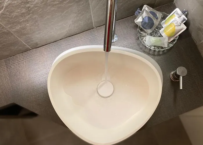 Alojamento de Acomodação e Pequeno-almoço La Corte Del Governo 565 Lezzeno